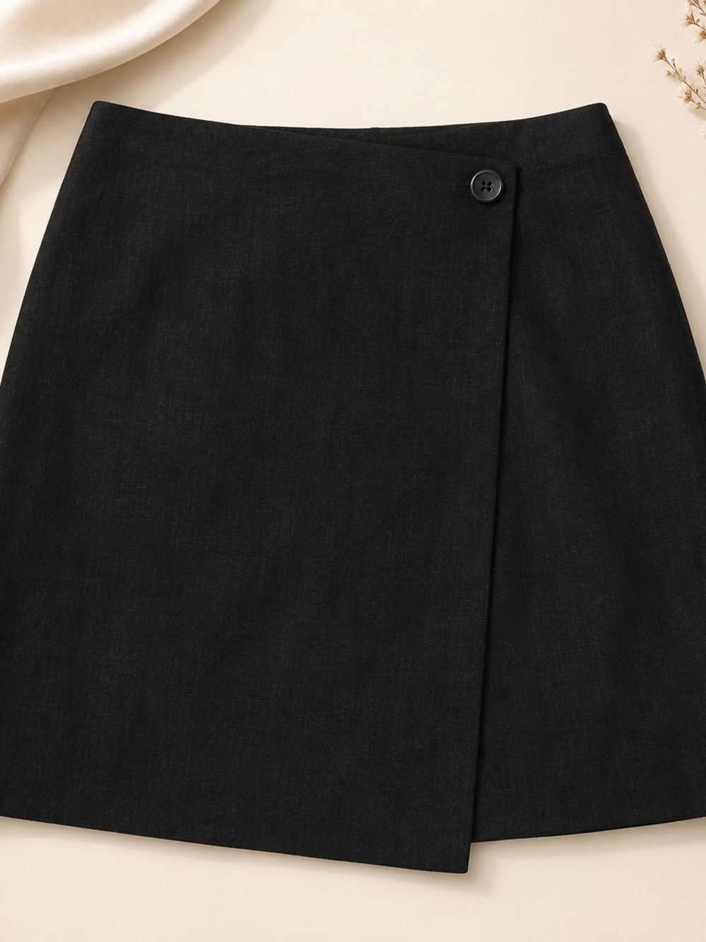 Calvin Klein Black Linen Blend Wrap Mini Skirt Size 4 NWT - Picture 2 of 7